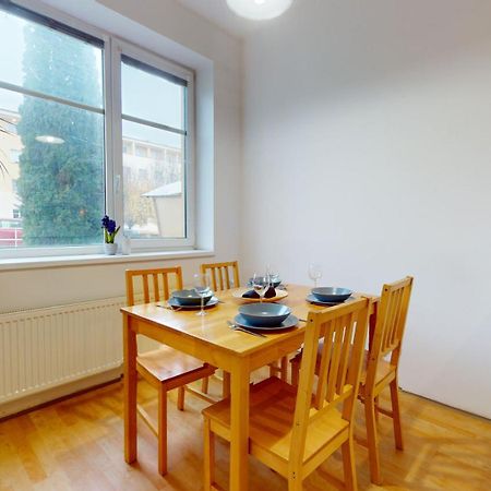 Apartament Apartman Esser 2 Milovice  Zewnętrze zdjęcie